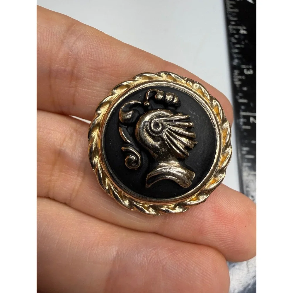 Vintage Knight Helmet Trojan Cufflinks Gold Tone Black Round Heraldic Toggle